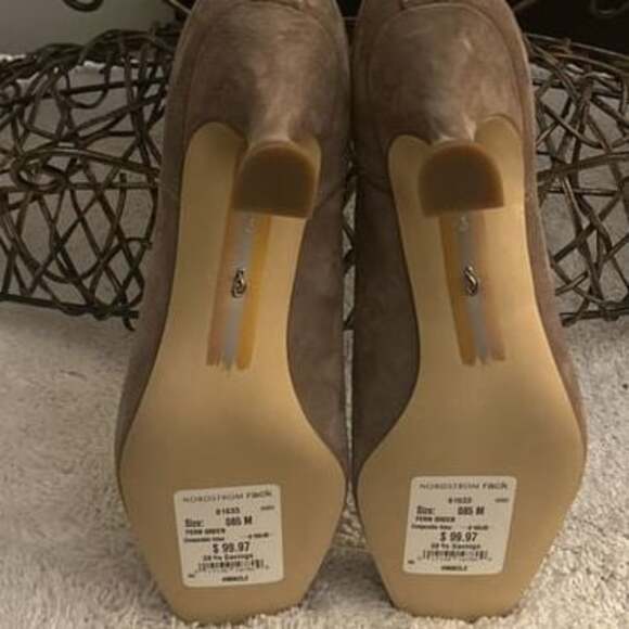 Sam Edelman Lani Suede Spool Heel Square Toe Pull On Ankle Boots in Fern Green - Picture 3 of 4